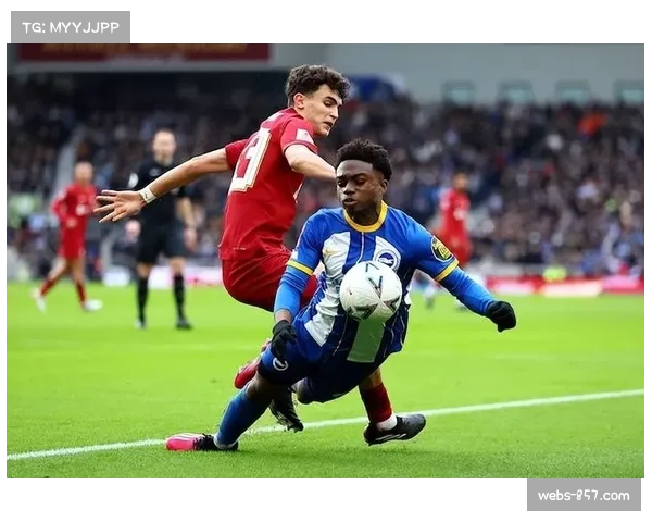 弗赖堡反击质量：由守转攻时前场三叉戟的跑位与传球时机